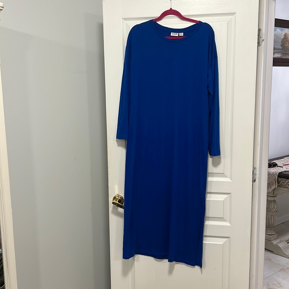 Maxi dress shirt new without tag